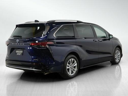 2025 Toyota Sienna Limited