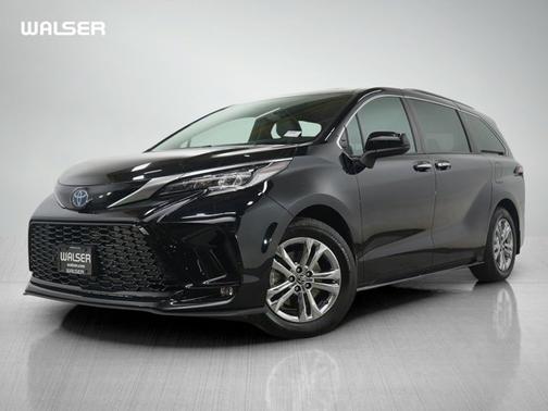 2022 Toyota Sienna XSE