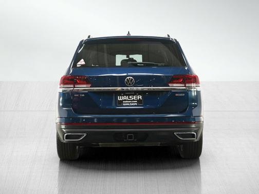 Tourmaline Blue Metallic 2022 Volkswagen Atlas 3.6L V6 SE w/Technology