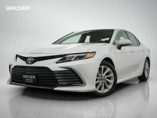 Ice Cap 2024 Toyota Camry LE