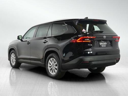 2025 Toyota Grand Highlander Hybrid XLE