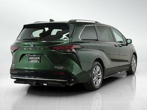2023 Toyota Sienna Platinum