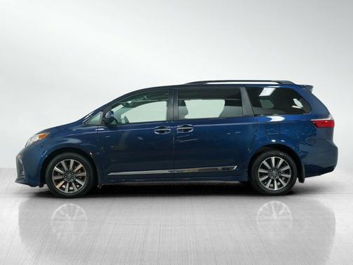 2019 Toyota Sienna XLE Premium