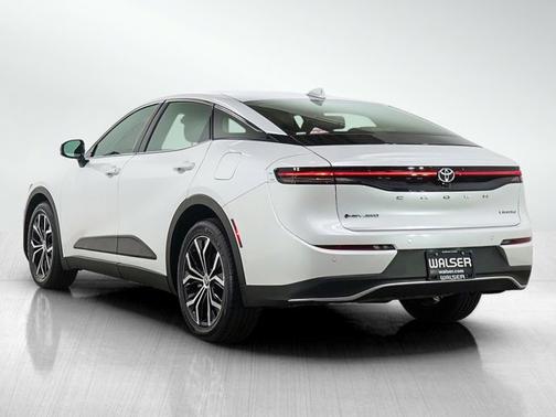 Oxygen White 2024 Toyota Crown Limited