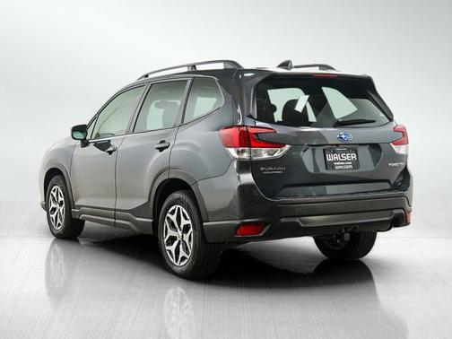 Magnetite Gray Metallic 2021 Subaru Forester Premium