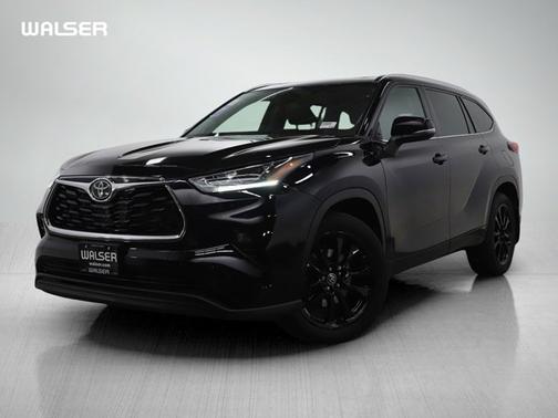 Midnight Black Metallic 2020 Toyota Highlander Limited