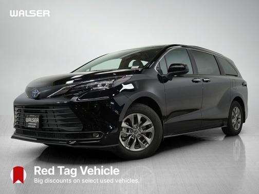 2025 Toyota Sienna XLE