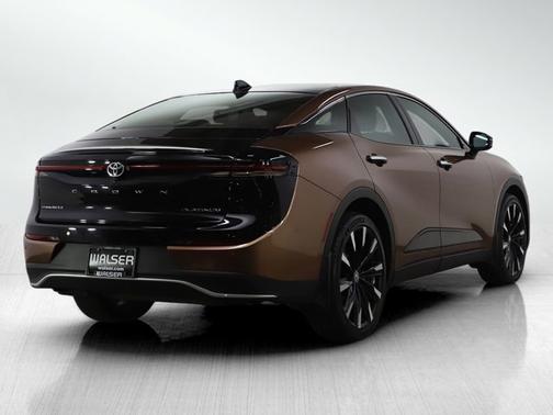 2023 Toyota Crown Platinum