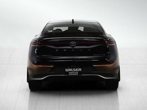 2023 Toyota Crown Platinum