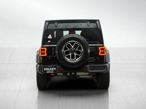 Black Clearcoat 2025 Jeep Wrangler Rubicon