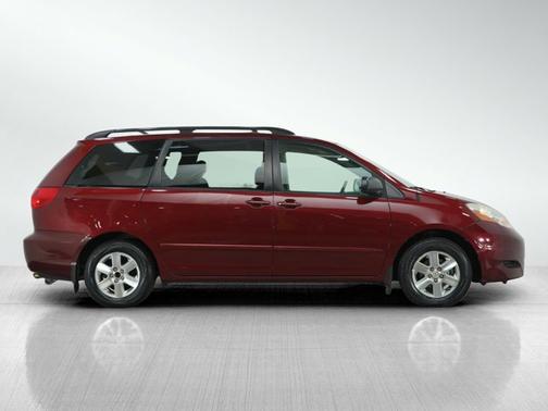 2008 Toyota Sienna LE