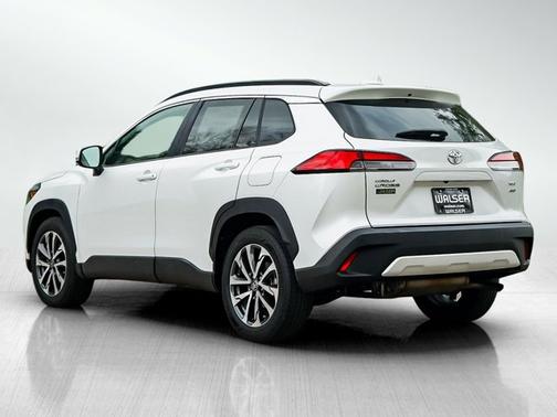 2022 Toyota Corolla Cross XLE