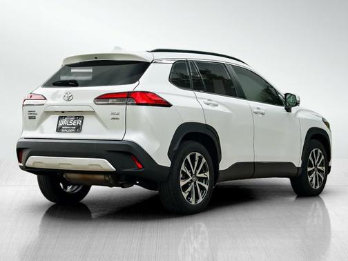 2022 Toyota Corolla Cross XLE