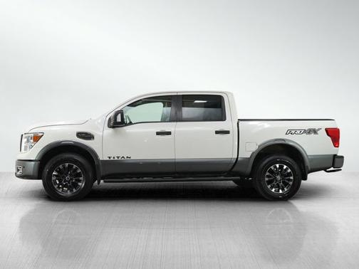 2017 Nissan Titan PRO-4X