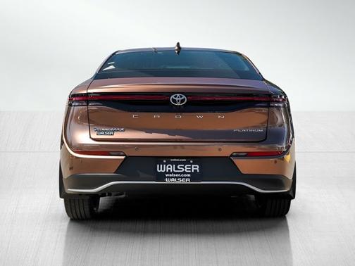 Bronze Age 2026 Toyota Crown Platinum