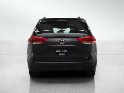 2013 Toyota Sienna XLE