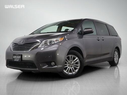 2013 Toyota Sienna XLE