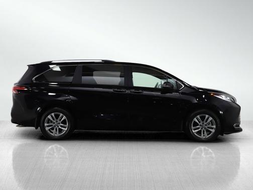 2025 Toyota Sienna Limited