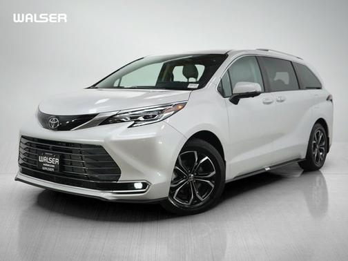 Wind Chill Pearl 2026 Toyota Sienna Platinum