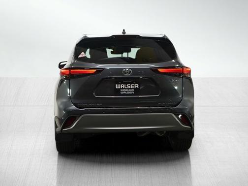 2025 Toyota Highlander Hybrid Hybrid Platinum