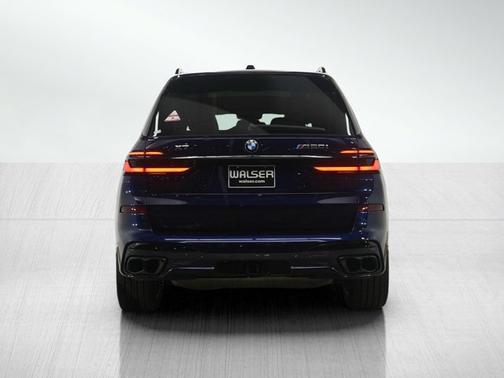 2024 BMW X7 M60i