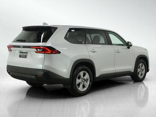 2025 Toyota Grand Highlander LE