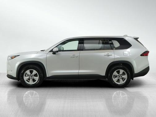 2025 Toyota Grand Highlander LE