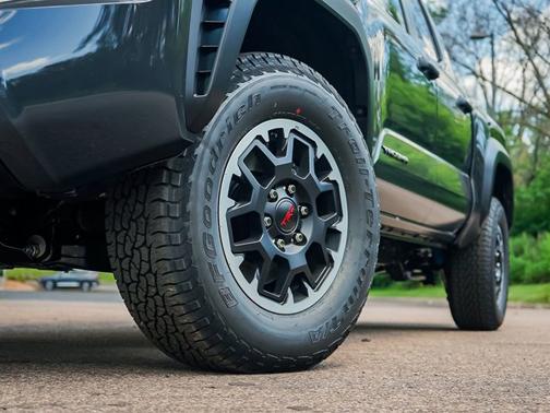 2025 Toyota Tacoma Base
