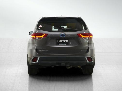 Predawn Gray Mica 2019 Toyota Highlander Hybrid Limited Platinum
