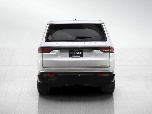 Silver Zynith 2024 Jeep Wagoneer Series II