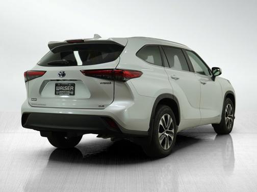 2023 Toyota Highlander Hybrid Hybrid XLE