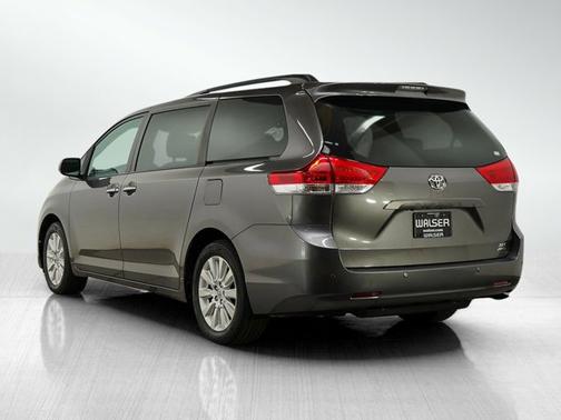 2014 Toyota Sienna XLE