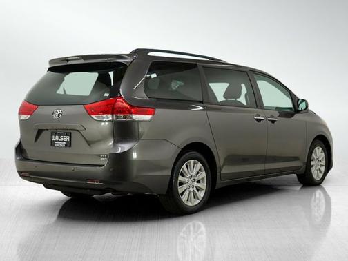 2014 Toyota Sienna XLE