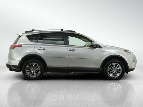 2016 Toyota RAV4 Hybrid XLE