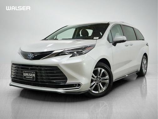 2024 Toyota Sienna Platinum