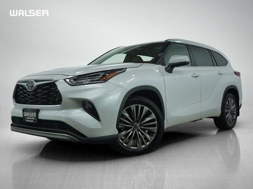 2022 Toyota Highlander Platinum