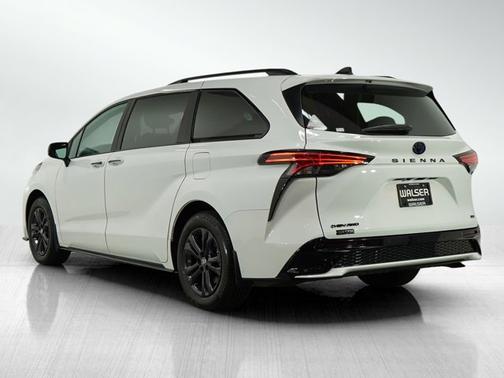 2025 Toyota Sienna XSE