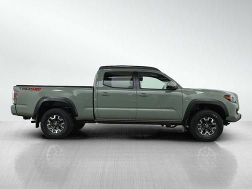 2022 Toyota Tacoma Base