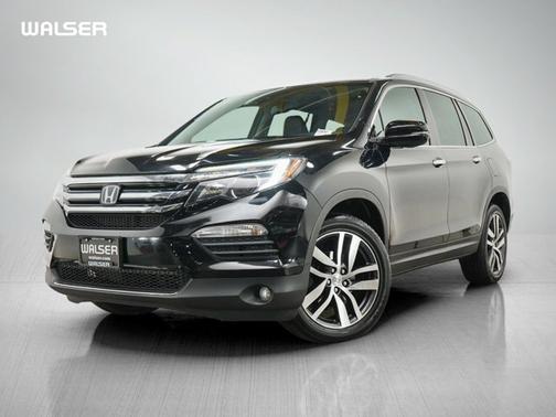 Crystal Black Pearl 2016 Honda Pilot Touring