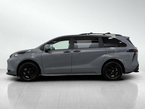 2025 Toyota Sienna Woodland Edition