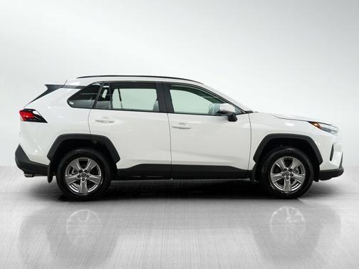 Ice Cap 2025 Toyota RAV4 XLE