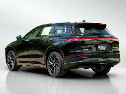 2025 Toyota Crown Signia Limited