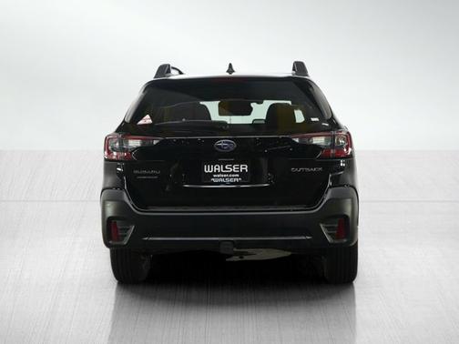 Crystal Black Pearl 2020 Subaru Outback Premium