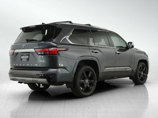 2023 Toyota Sequoia SR5