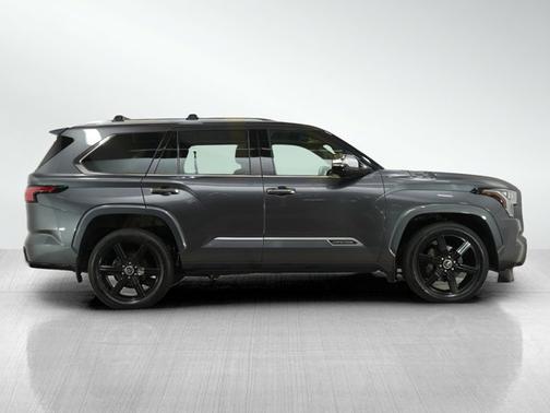 2023 Toyota Sequoia SR5