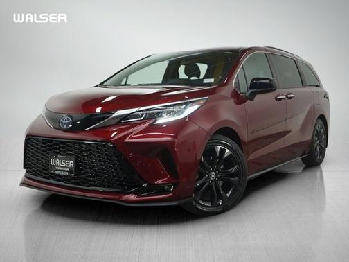 2022 Toyota Sienna XSE