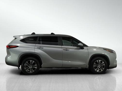 2023 Toyota Highlander Hybrid Hybrid XLE