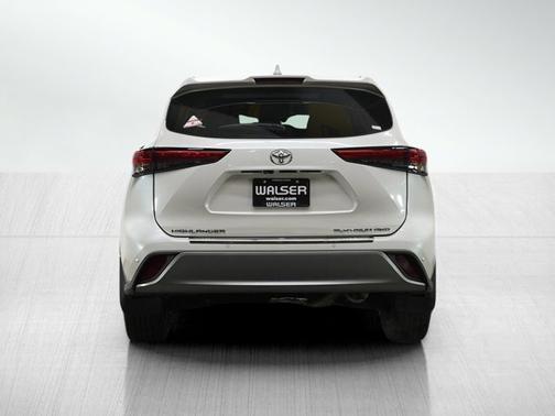 Blizzard Pearl 2021 Toyota Highlander Platinum