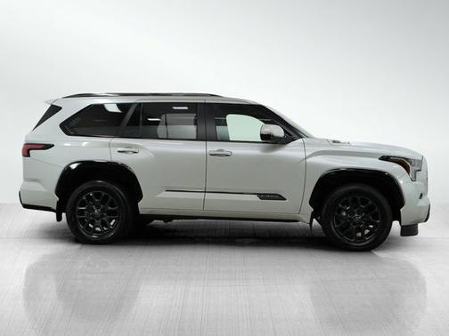 2025 Toyota Sequoia Platinum