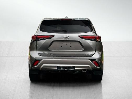 2025 Toyota Highlander Hybrid Hybrid XLE